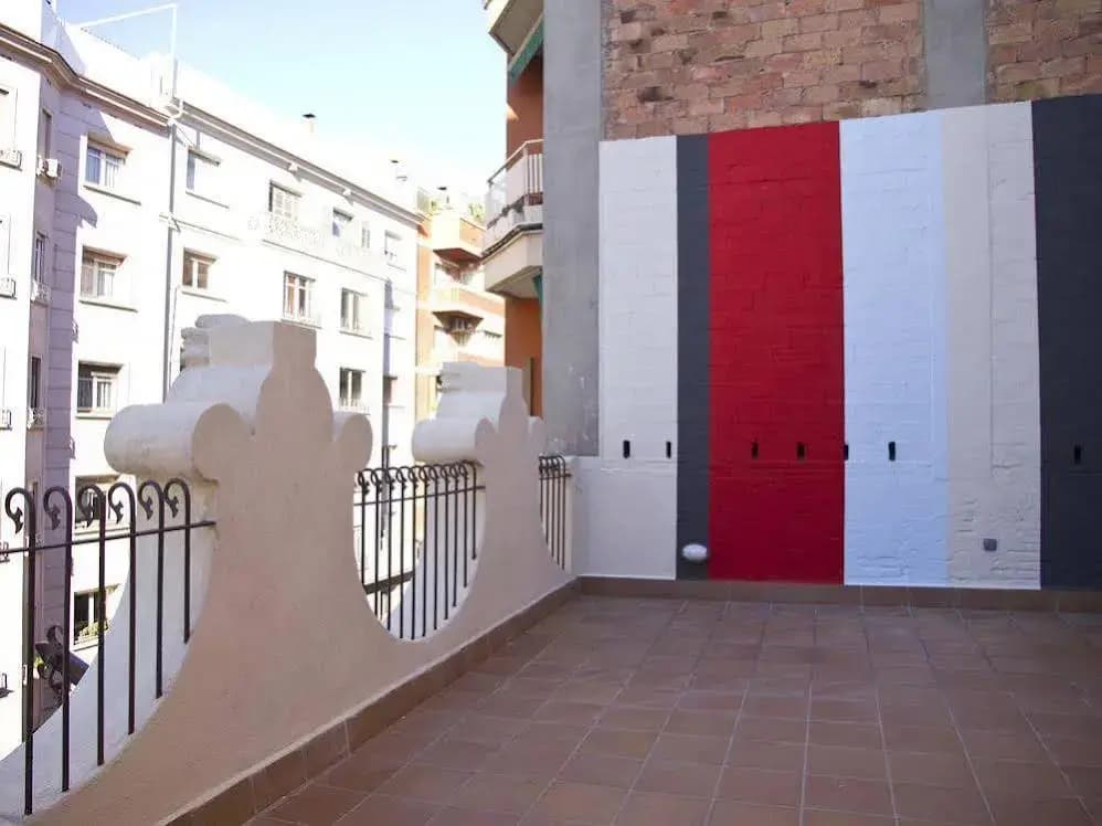 Trivao Park Guell Apartments - photo 10