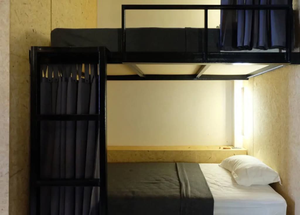 Hugger Hostel - photo 4