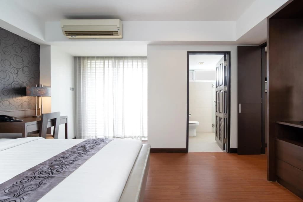 Lily Hotel Bangkok - photo 34