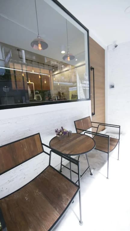 Lamurr Sukhumvit 41 - Hostel - photo 32