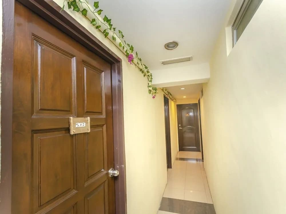 OYO 89703 B Link Hotel - photo 11