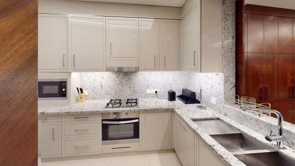 Stunning 2 Bed Address Sky View Best Layout - photo 13
