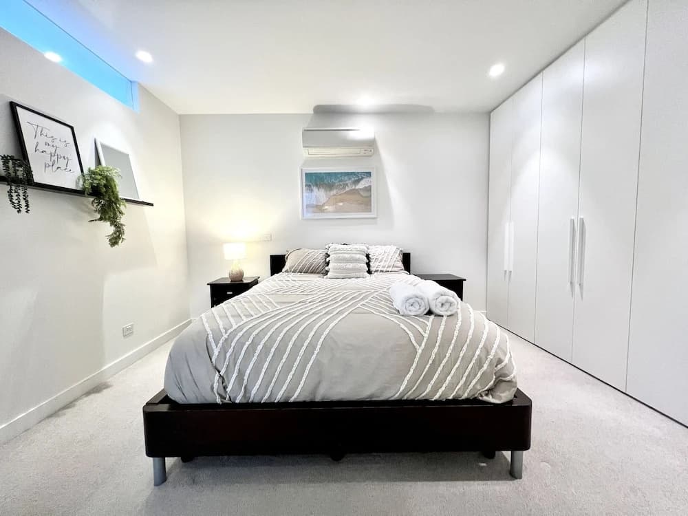 Readyset Apartment on Emerald - photo 1