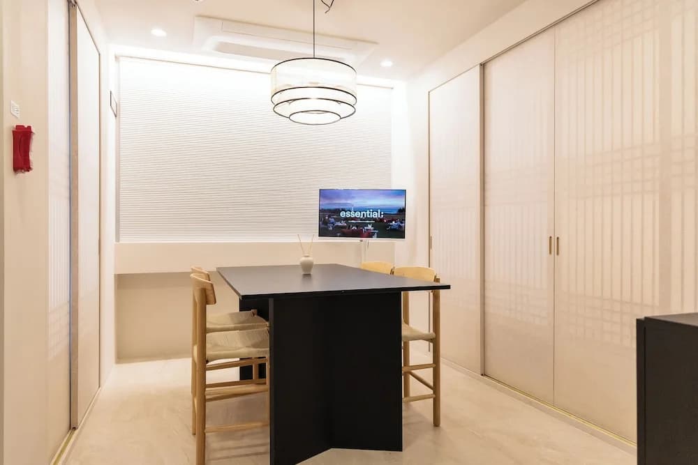 Yul Hotel - photo 9