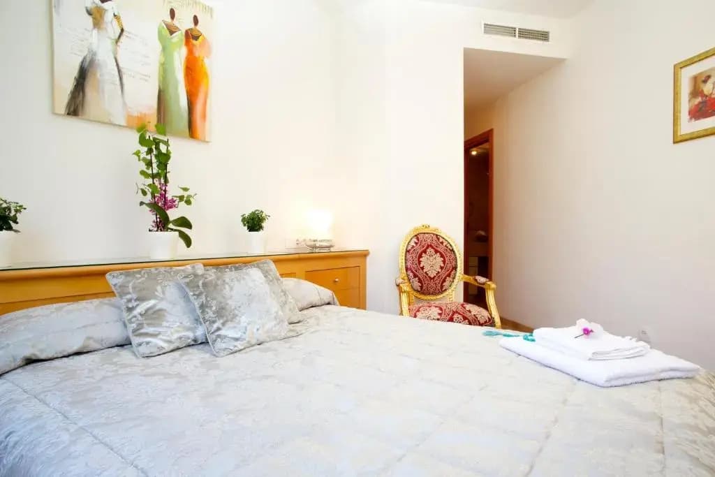 Lux Apartments Barcelona - photo 5