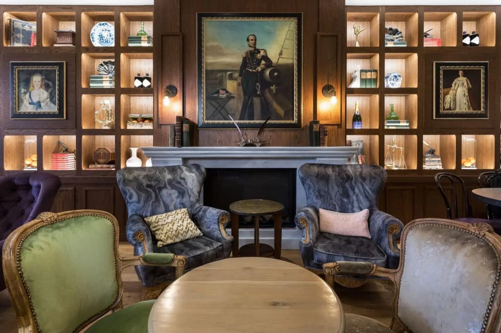 The Hendrick's Hotel - photo 2