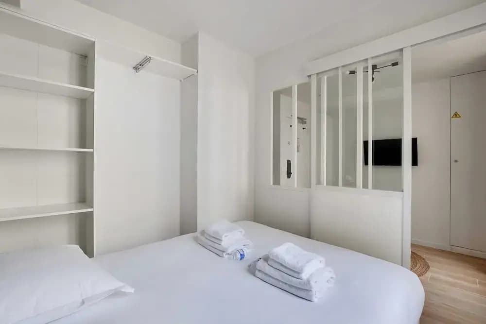Cosy and Bright Little Apartment - Menilmontant - photo 1