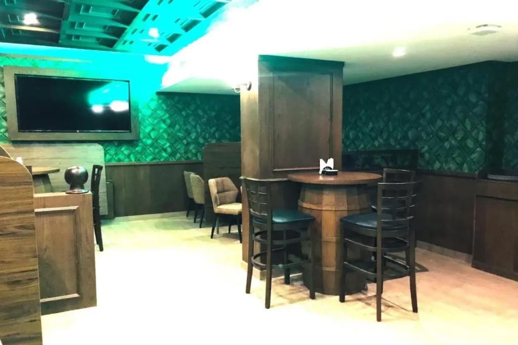 Concorde Inn Hotel - photo 12