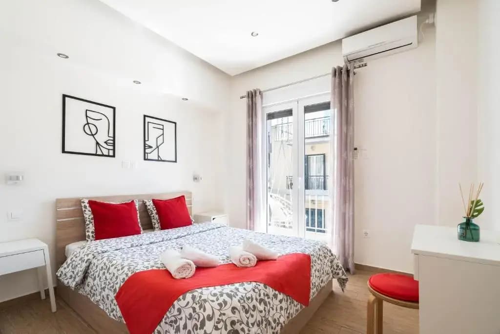 Deluxe Apartment near Acropolis - photo 4