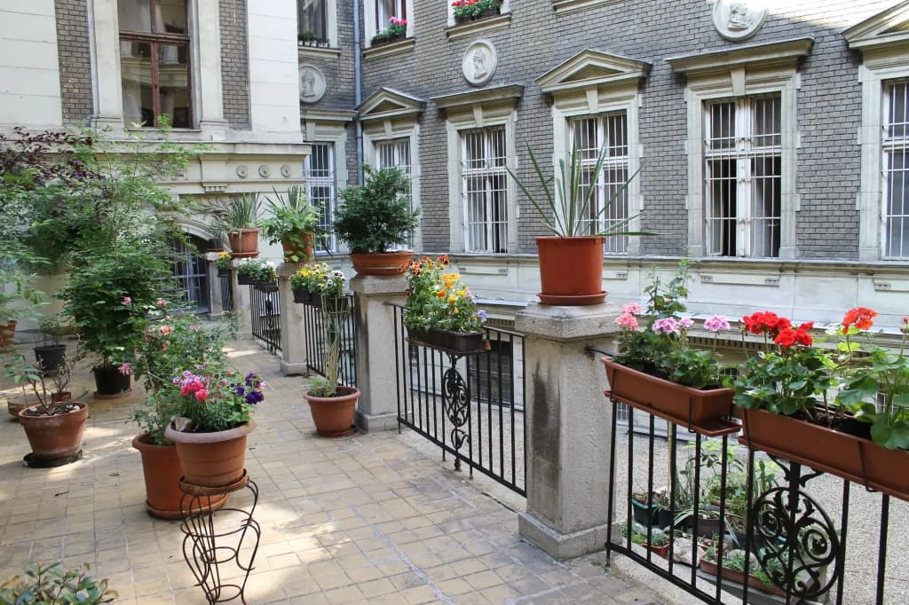 Omega Guesthouse Budapest - photo 14