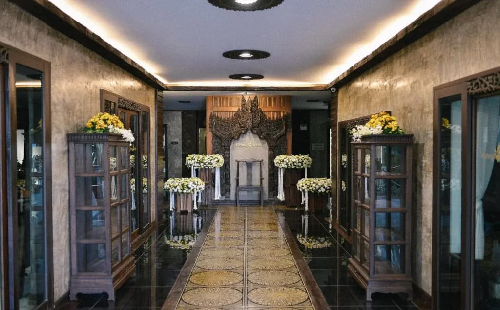 Sunny V Hotel - photo 2
