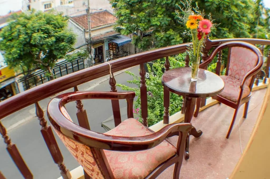 DK's Backpacker Hotel - photo 17