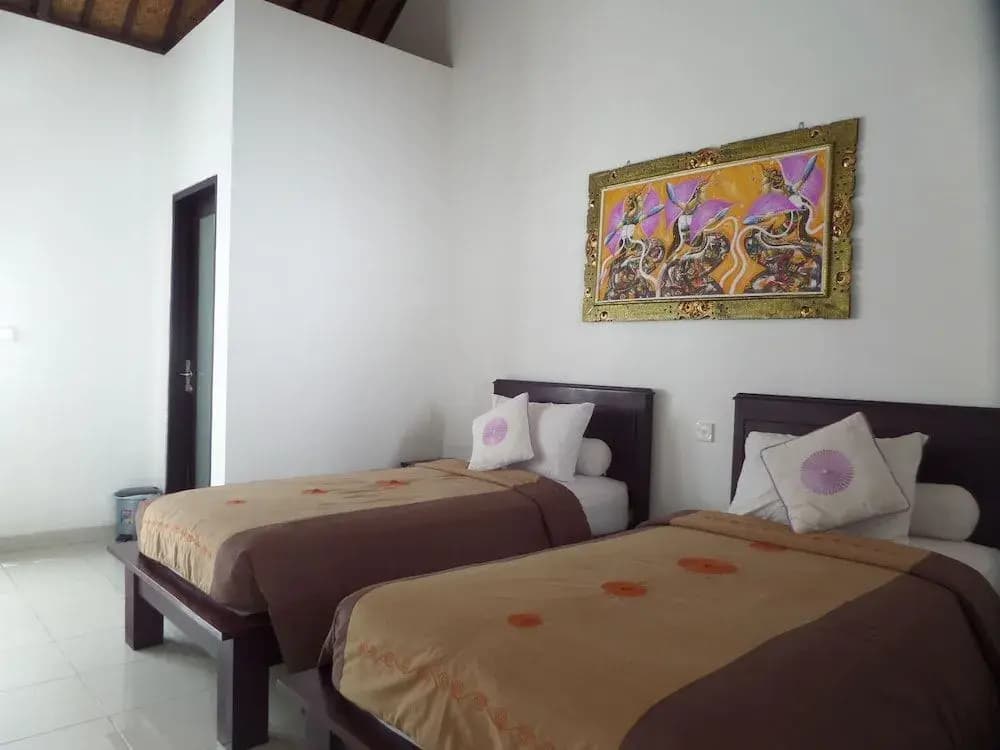 TL Guesthouse - photo 11