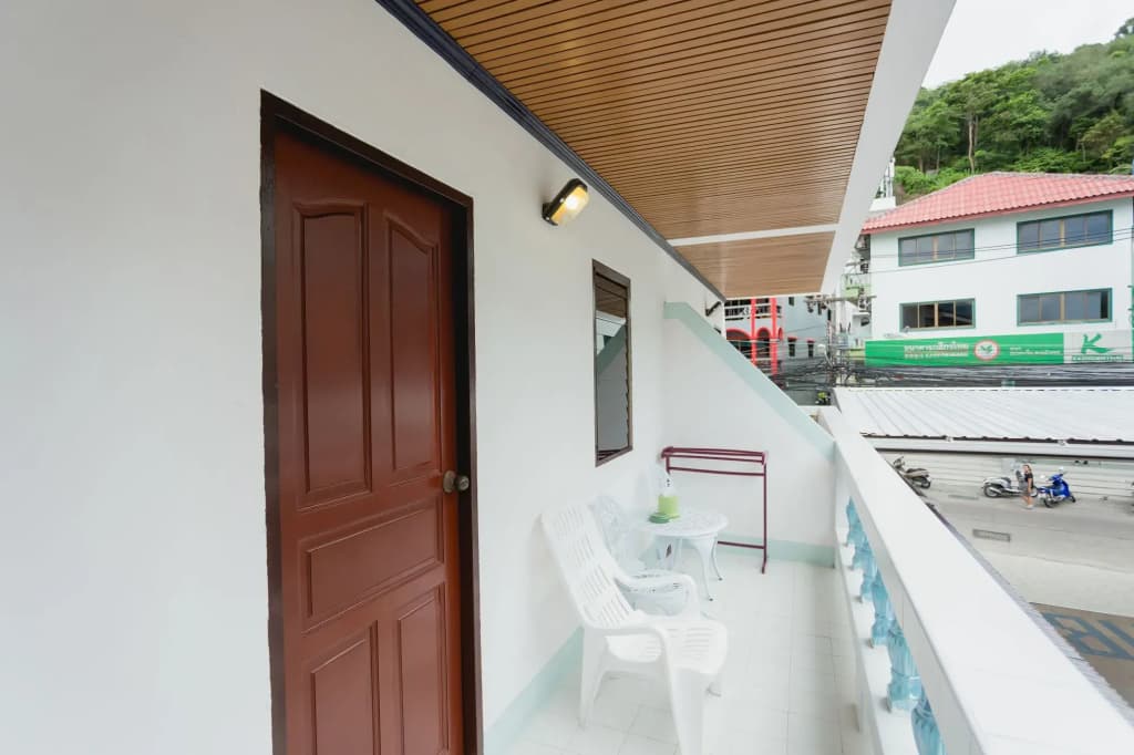 Rabbit Mansion Patong Hotel - photo 7