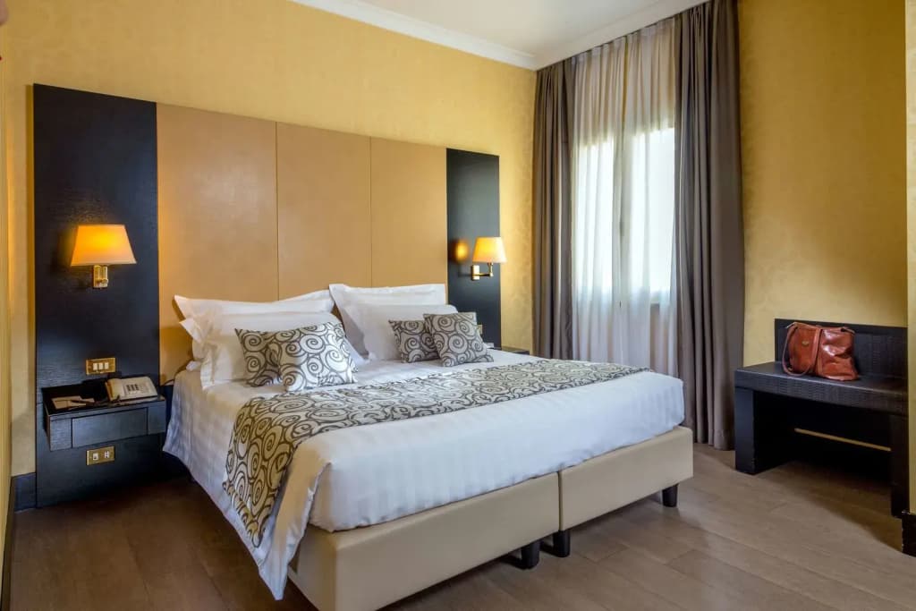 Savoy Hotel - photo 16