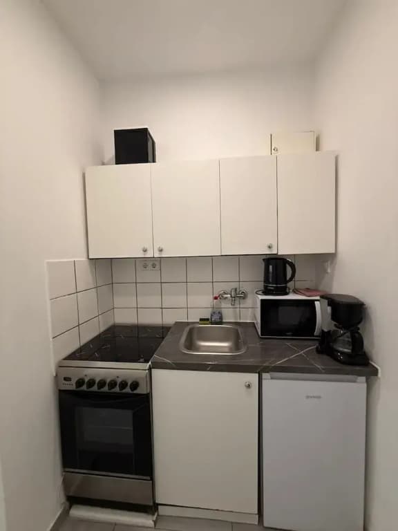 Value 1BR Apt Close to Westbahnhof - photo 2