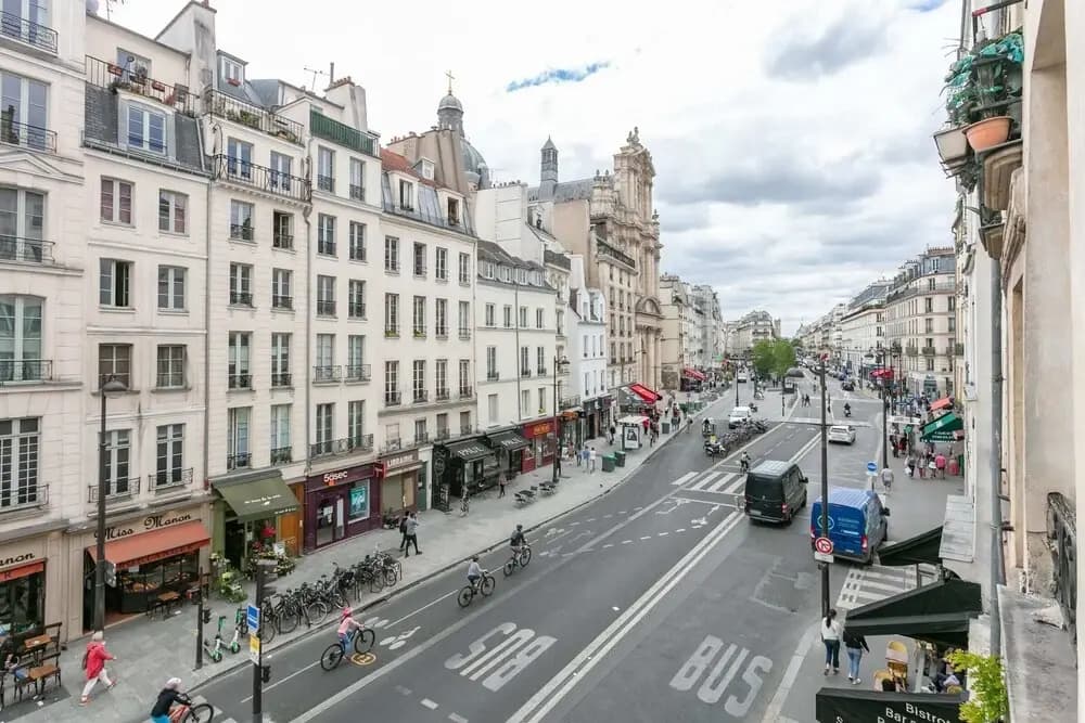 Bright 1-bedroom Flat, 2min From Saint-paul Metro - photo 9