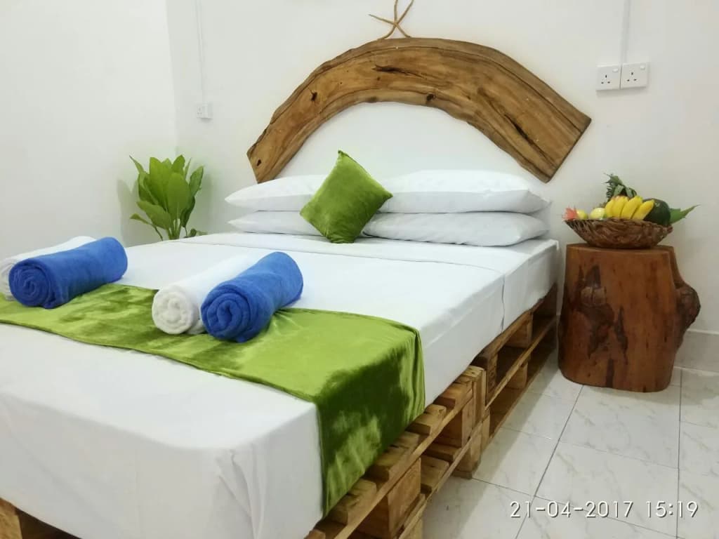Veli Thoddoo Inn - photo 18