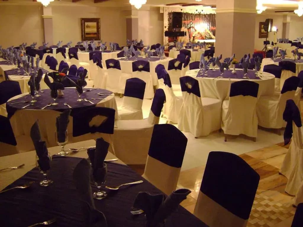 Safeer Plaza Hotel Apartments - photo 12