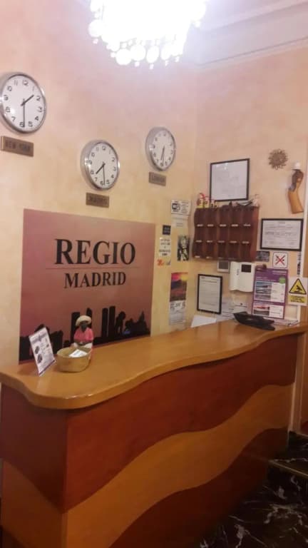 Hostal Regio - photo 2