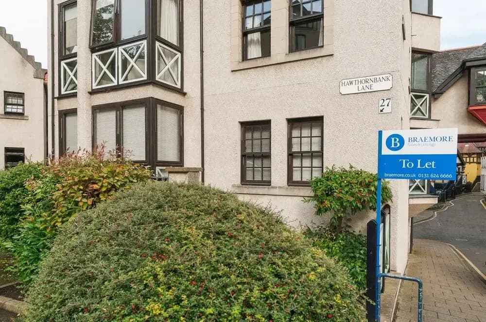 Dean Village with private parking - photo 1