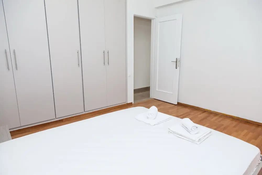 Glamorous Apt in central Athens - photo 4