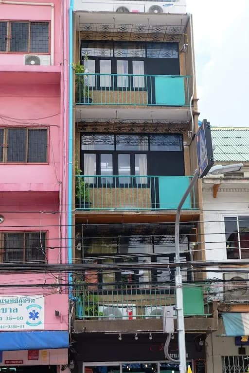 BTS Khaosan Hostel - main photo