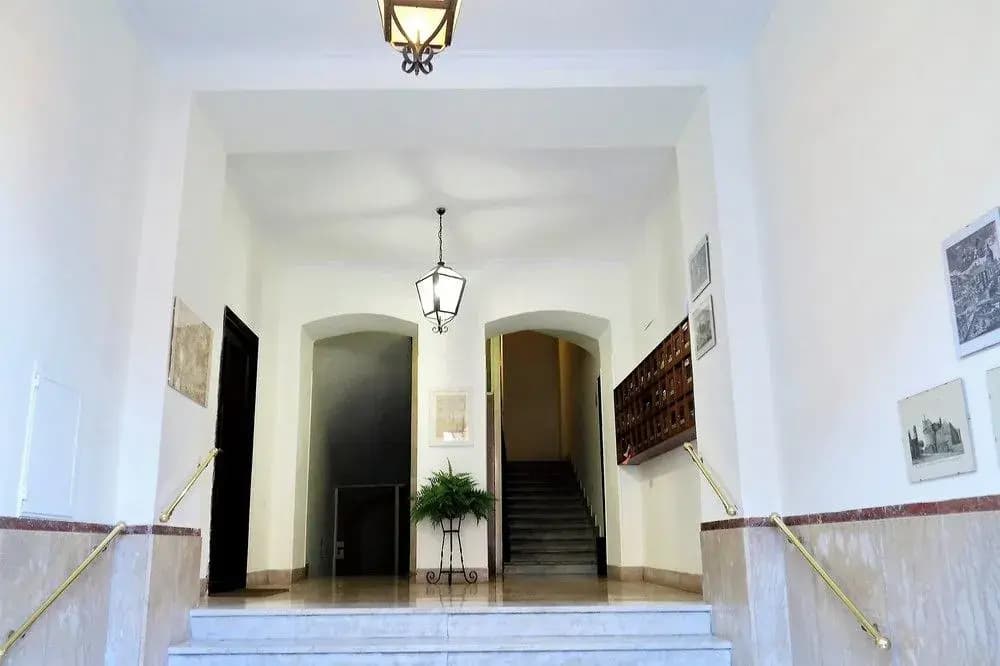 Charming flat near Colosseum - photo 14