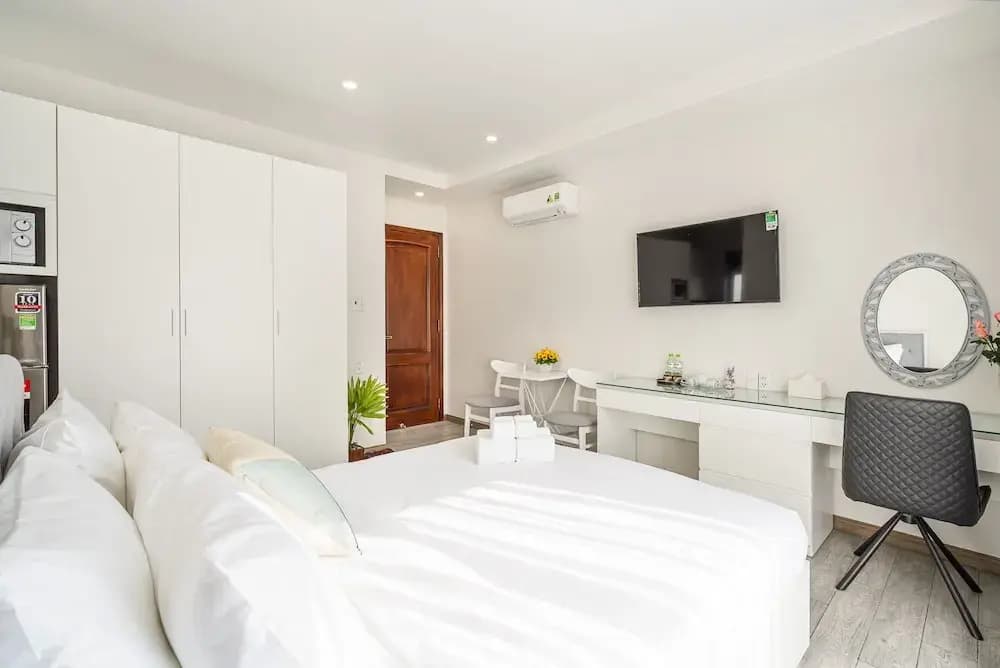 The Royal Hotel Apartment - Phu My Hung - photo 25