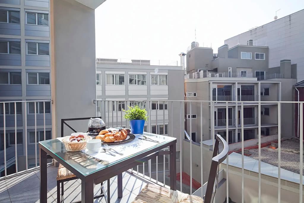 Charmsuites Paralel Apartments - photo 15