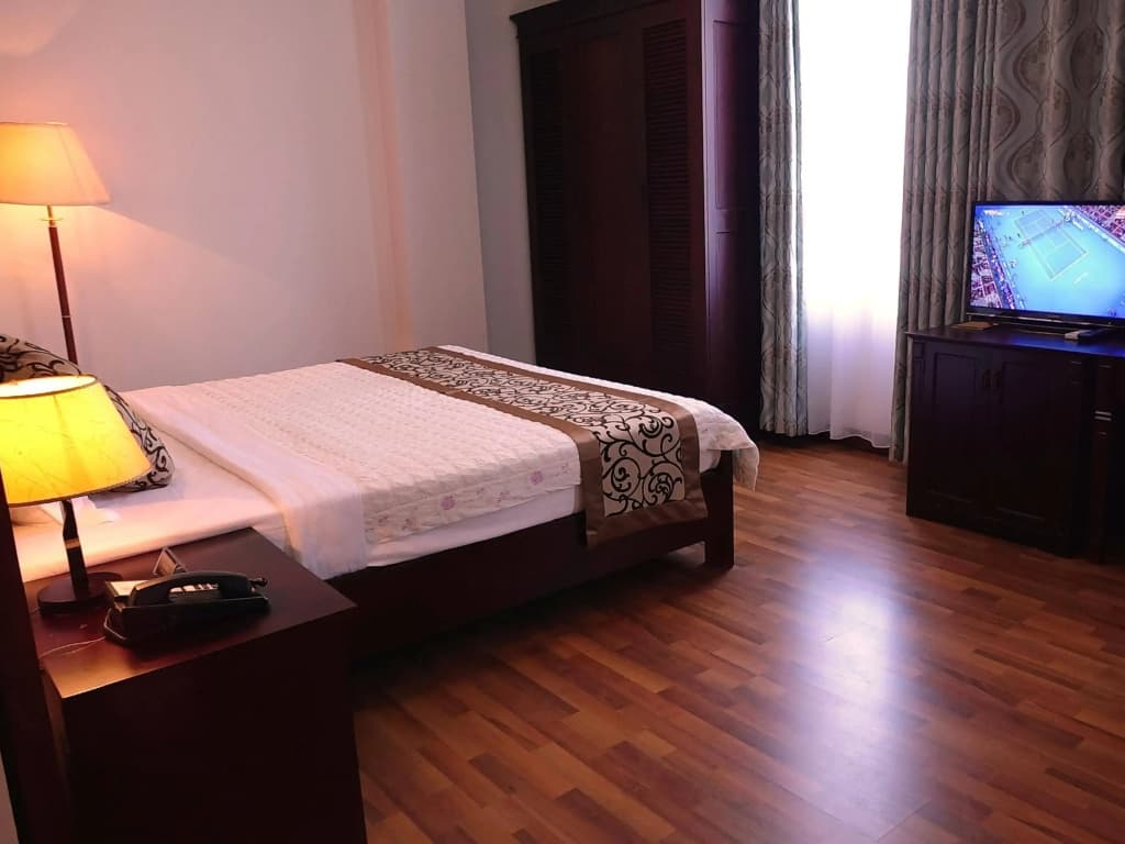 Golden Halong Hotel - photo 3