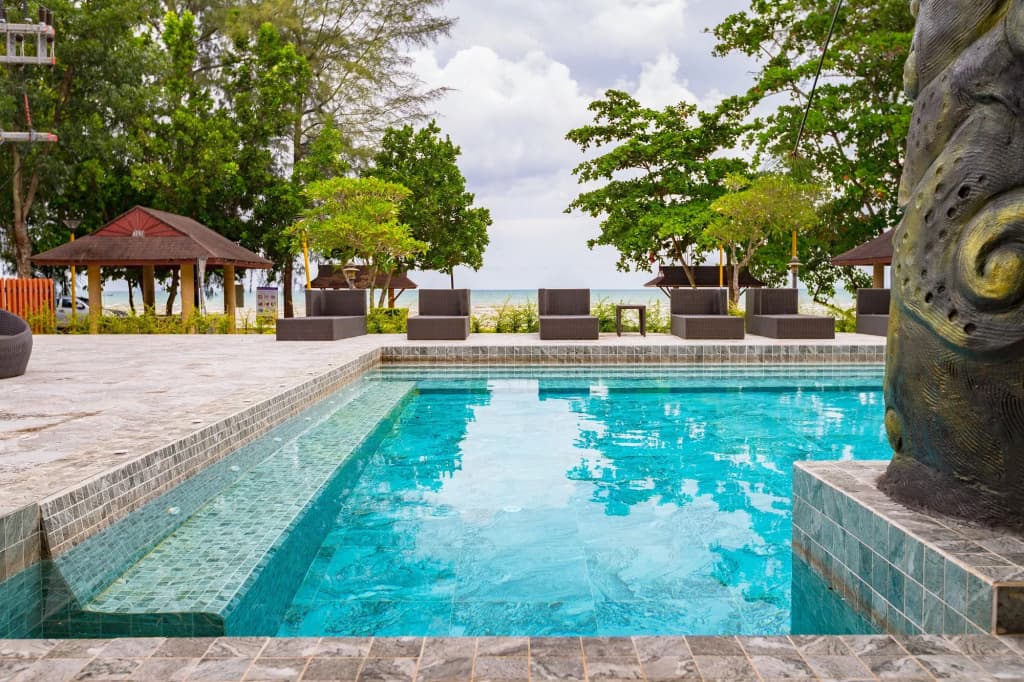 Maneetel Krabi Beachfront - photo 19