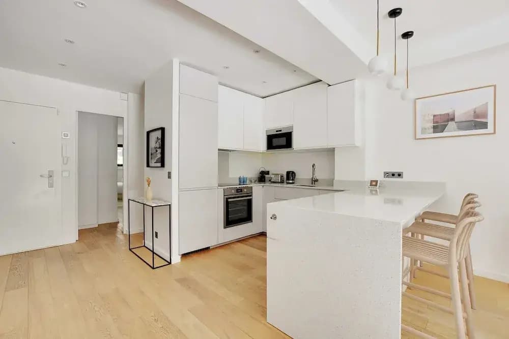 Passy / Eiffel Tower - Amazing 2BR With Garden - photo 15
