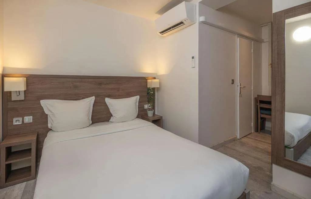 Hotel La Perle Montparnasse - photo 29