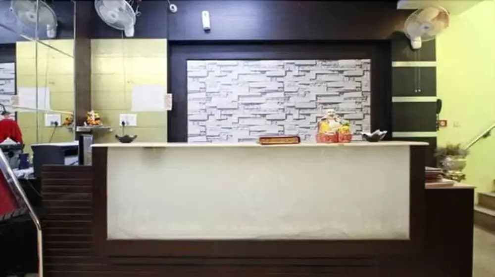 OYO 1908 Hotel Universe Inn - photo 15
