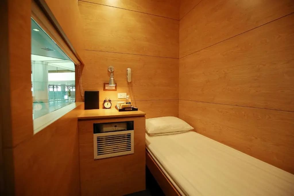 VATC SleepPod Terminal 1 - photo 5
