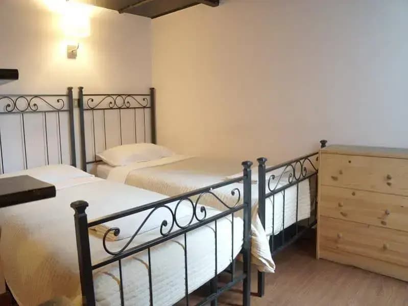 Overseas 2 Guest House - photo 2