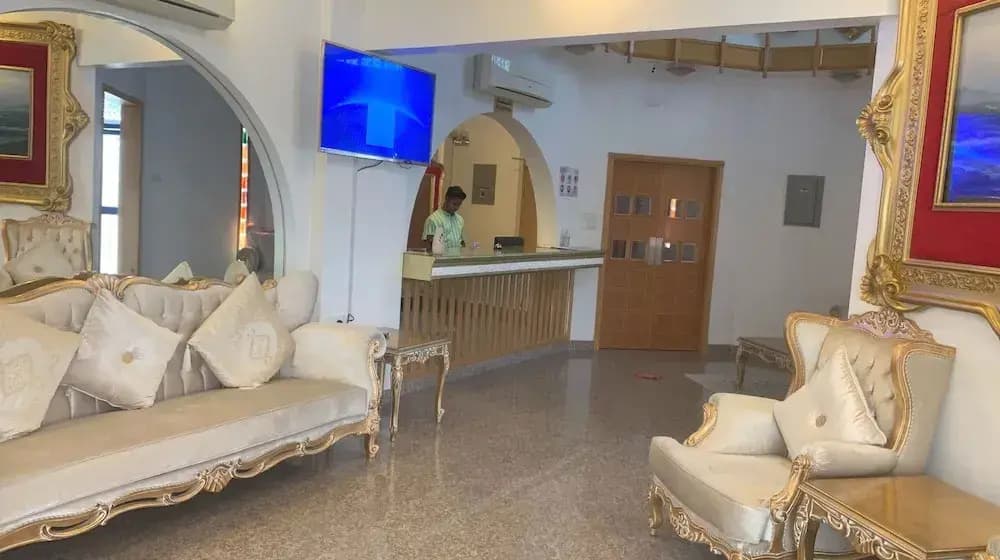 OYO 153 Qurum Heights Hotel - photo 4