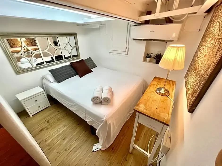Erandi Ramblas Rooms - photo 12
