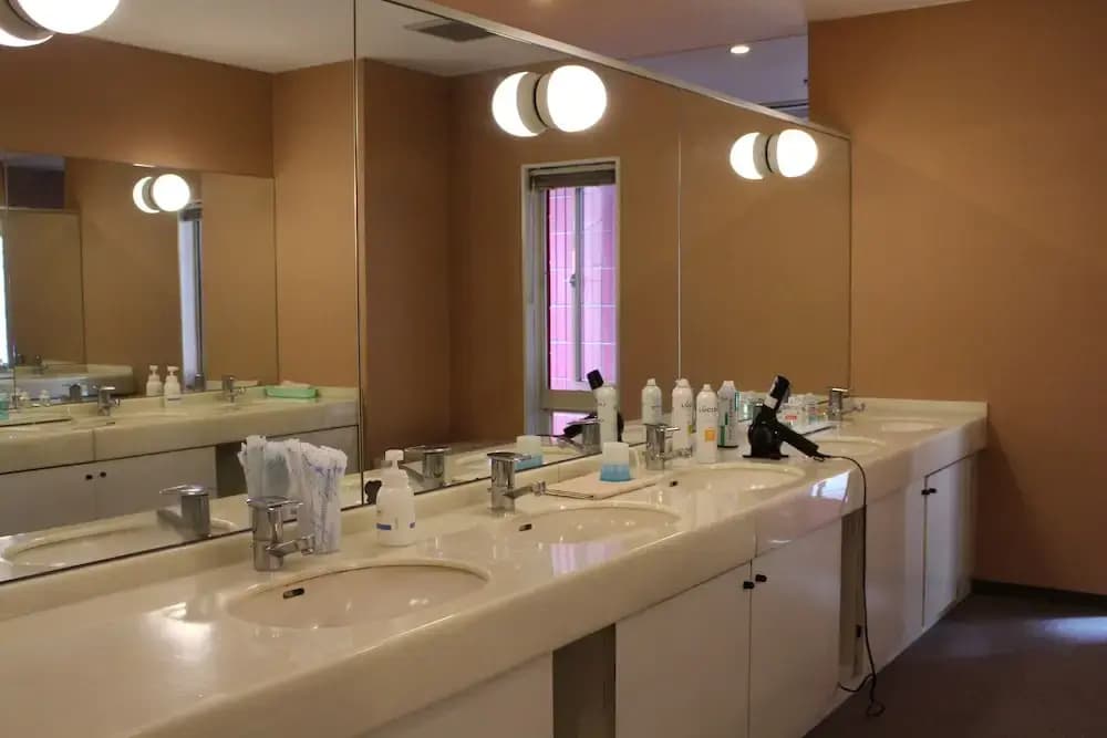 Sauna & Capsule Hotel Hokuo - photo 5