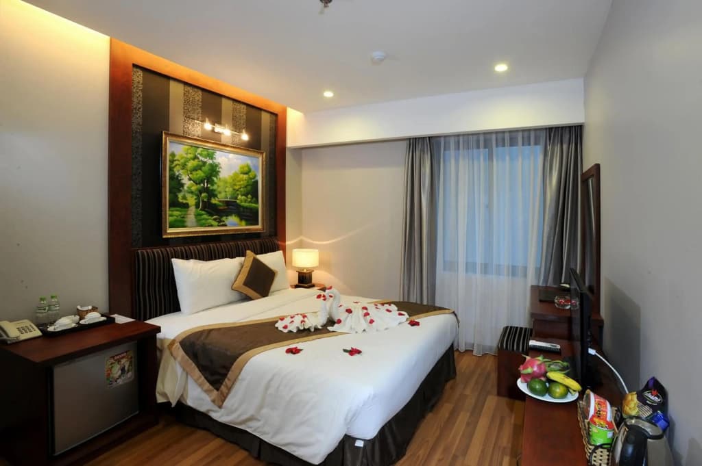 Gallant Hotel - photo 7