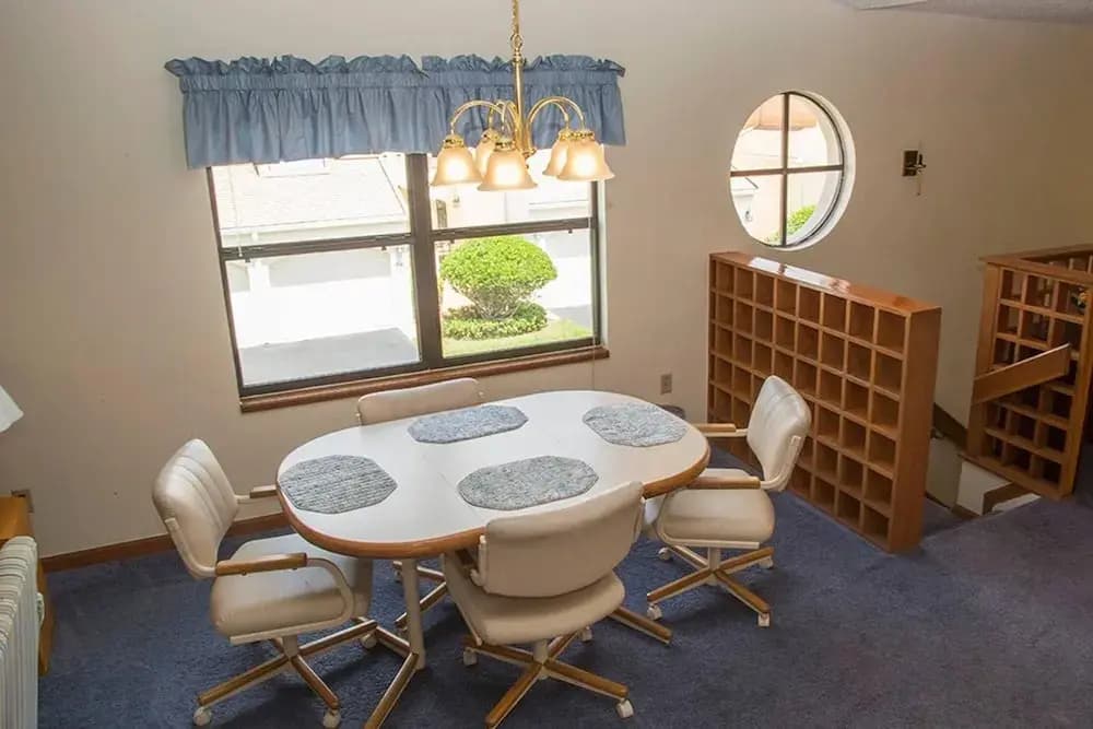 Claremont Holiday Home - photo 12
