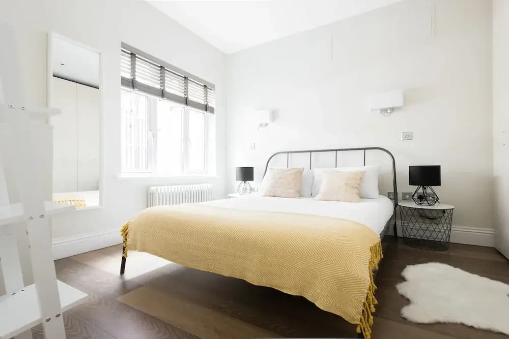 The Soho Studio - Modern & Central 2BDR - photo 16