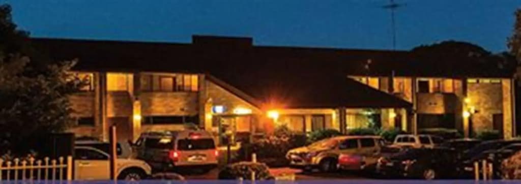 Windsor Riverview Inn - photo 11