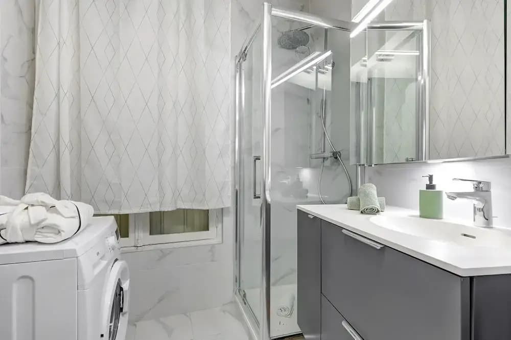 Charming 1BR in Saint-Germain Sleeps 4 - photo 6