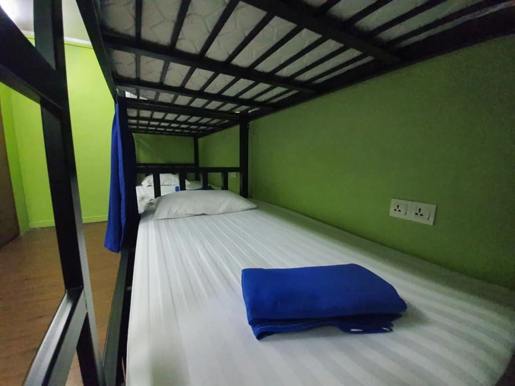 The Travel Hub Guesthouse - photo 2
