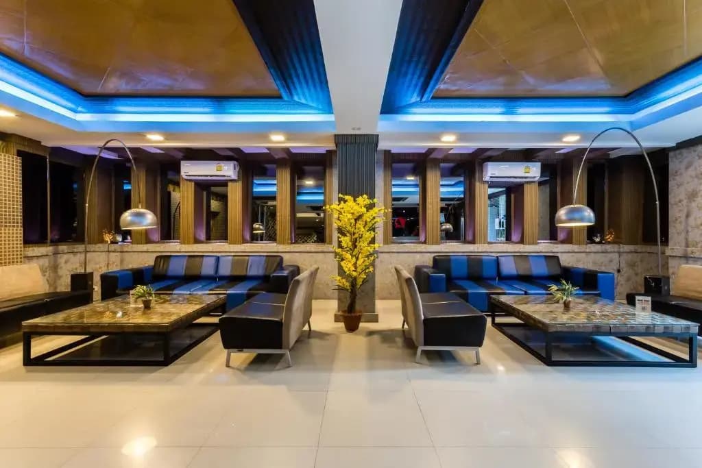 7Q Patong Beach Hotel - photo 1