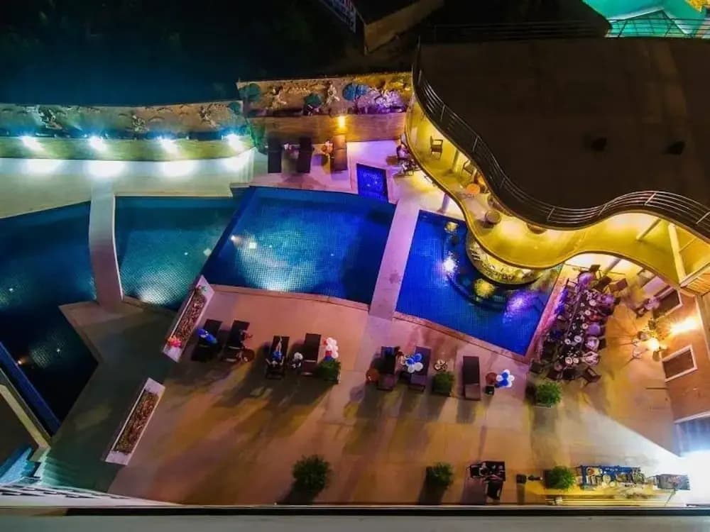 Beststayinphuket Poolview - photo 20