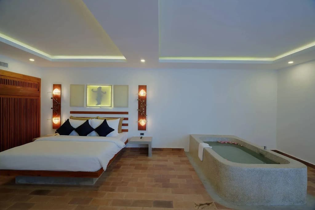 The Thirdfold Residence - photo 6