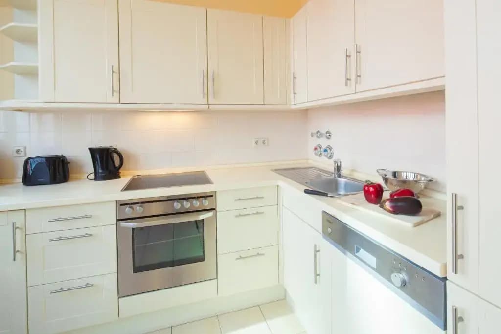 AMC Apartments - photo 5